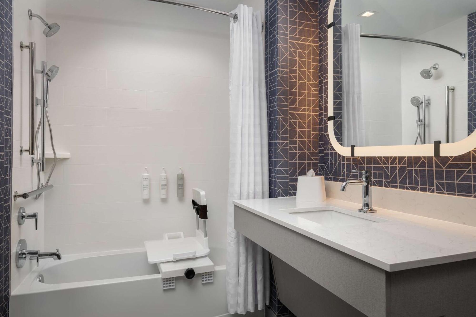 Homewood Suites By Hilton Newport Cincinnati Exterior foto